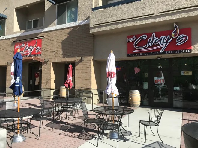 Mari Chuy’s exterior