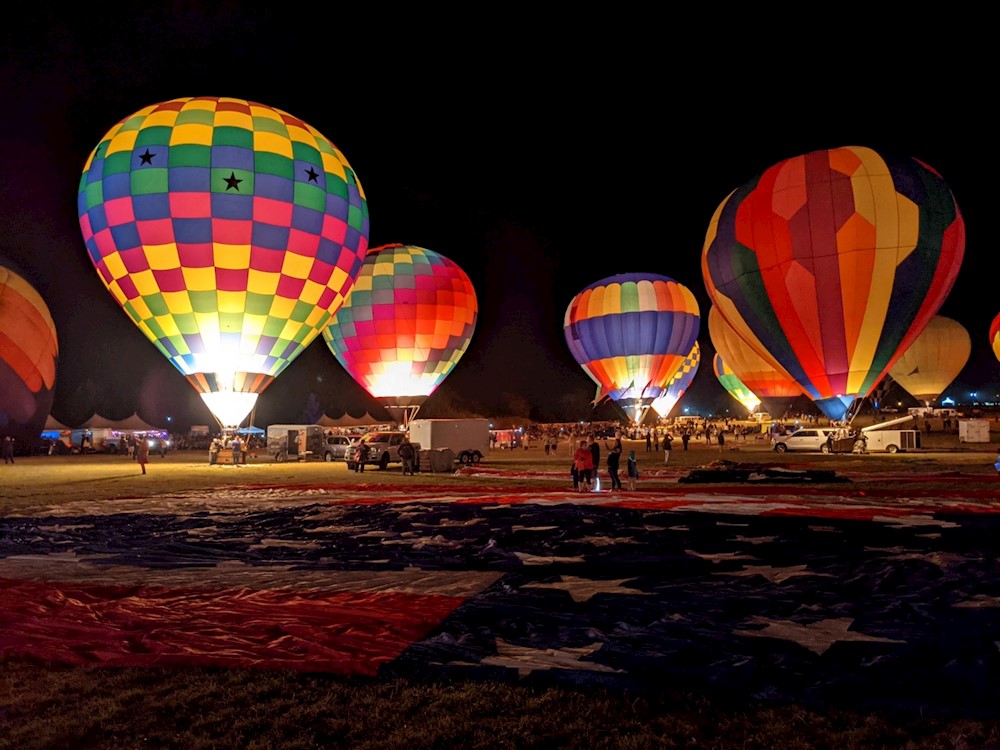 Great Reno Balloon Race Glow Show balloons lit up